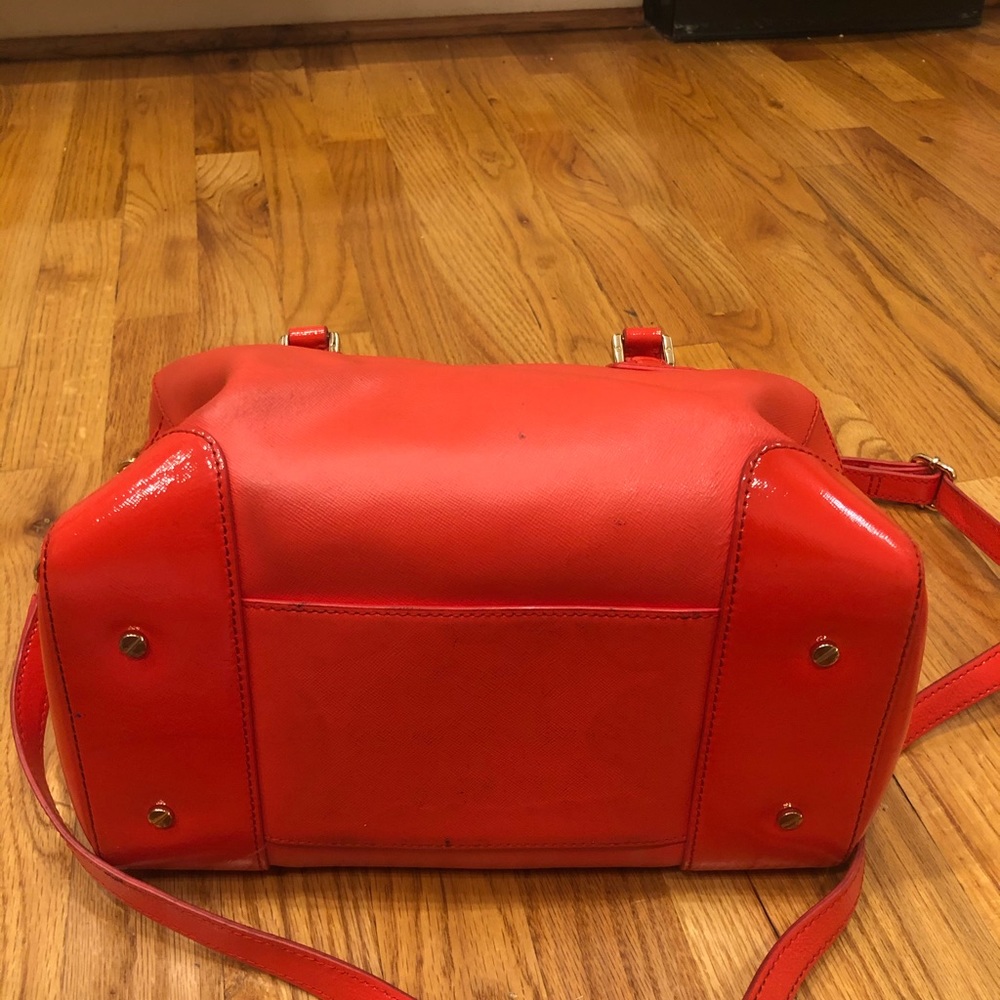Used Tory Burch purse - Picture 3 of 8